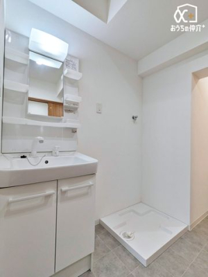 ʑEʏ Zɂ͎g₷ʎŁAXeLȈ̃X^[g܂傤B