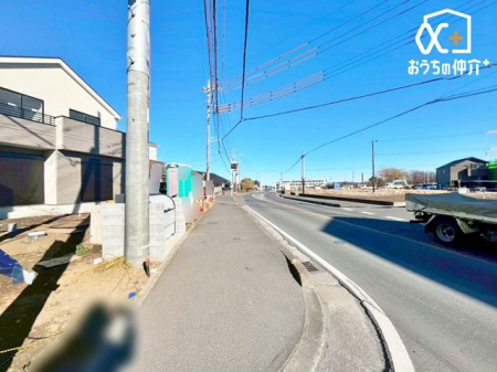 ���n�O�ώʐ^ �������O�ʓ��H���A�Z�܂��S�̂̈�ۂ��������Ă܂��B���s��Ԃ̒ʍs�����₷���A�o�����X�̗ǂ����H���ł��B