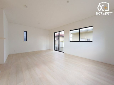 ���r���O ���邢�����������ރ��r���O