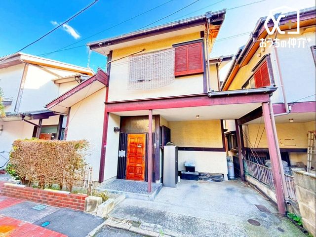 nOώʐ^ ӂ́ÂUKȁA΂Ɍb܂ꂽGAłB