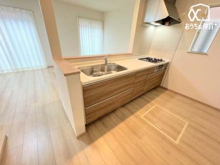 Lb` `Kitchen`gLb`炱AH̏yԂɁAZłX[YɖʂȂƂłAȒPɂłȂǁAyLb`Xy[XɎdグ܂B