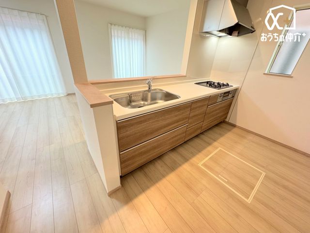 Lb` `Kitchen`gLb`炱AH̏yԂɁAZłX[YɖʂȂƂłAȒPɂłȂǁAyLb`Xy[XɎdグ܂B