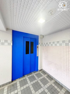 ���̑� �G���x�^�[�̗l�q