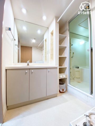 ���ʑ�E���ʏ� �I����[�X�y�[�X���[�����Ă���E�ߏ��́A�^�I�����܂��������萮���ł��A��������ۂĂ܂��B