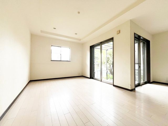 rO ̑傫ȑ炽Ղzޖ邢rOBƑc⃊bNX^CɍœKȊJӂԂłB