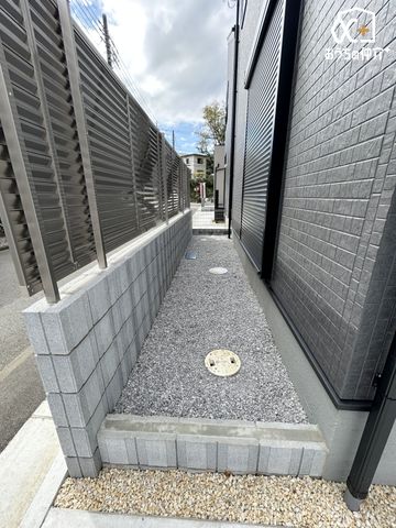 ̑ l̖ڂCɂȂȂډBtFX