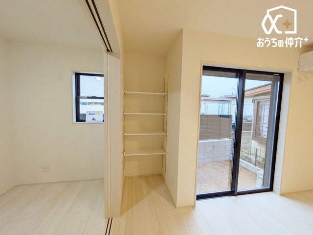 ���[ �����r���O���[