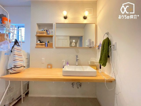 ʑEʏ `Wash room`Oʋ^Cv̐ʉϑłB̗oɂ[ł̂ŃX^CbVȋԂۂĂ܂I