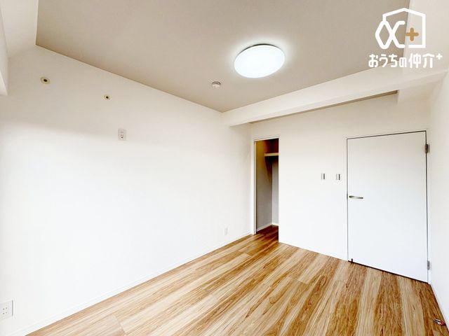 �Q�� �E�H�[�N�C���N���[�[�b�g�̂���Q���B