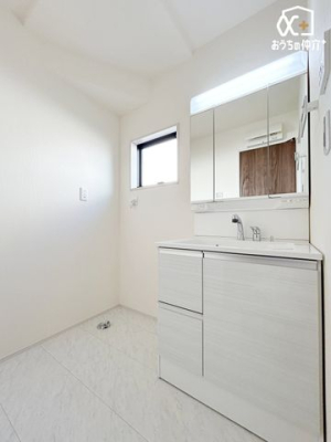 ʑEʏ ̂ʏ́AVvłȂ@\IȃfUCł