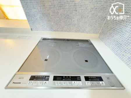 Lb` OR̗lqłBu߂Eύޓ̍ƂɏoRłB