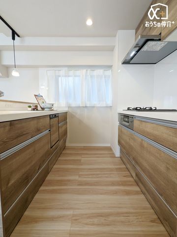 �L�b�`�� �@�\���ƃf�U�C���������˔������g������̂悢�V�X�e���L�b�`���A���r���O�Ƃ̈�̊����l������A��������Ԃ��������܂��B