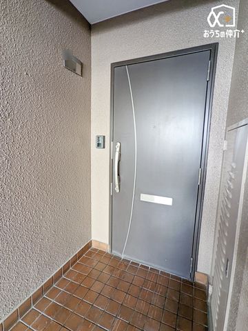 ���� �O���猩�����ւ܂��̗l�q�ł��B���񌻒n�ɑ����^��ł��������������������B