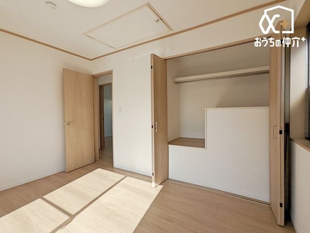 q qɃIXXȖUm̗lqBN[[bgtĂ邽߁Aql̕׋Eߗޓ֗Ɏ[\łB