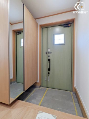  pt̃V[Y{bNXŁAC⏬[ȂAoȎSg`FbNX[YɁBւXbLA̐gxxKɂȂ܂B