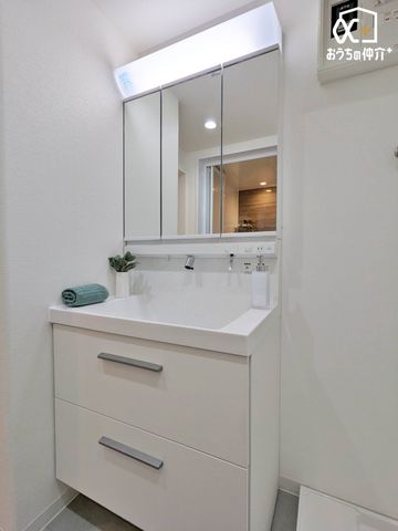 ʑEʏ V[tŁAyɂł܂BQȒPɔG炷Ƃł̂ŁAwAZbgX[YI܂Az[XLт̂ŁAʃ{Ê|ȒPɁB