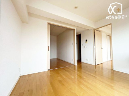 rO RɉƑ̏W܂郊rOԁBƂԂAƑꏏɉ߂鎞Ԃ𑝂₹Ȗ邭LXƂԂłB