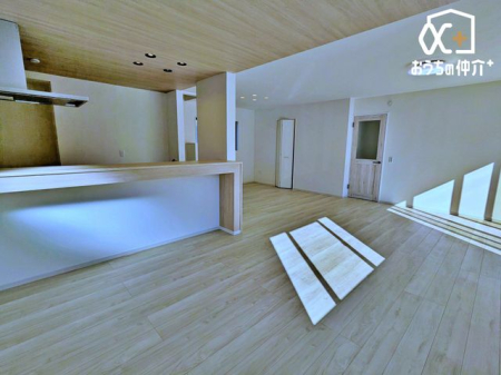 ���r���O �_�C�j���O�͉Ƒ����W�܂�A�H�����b���y���ޏꏊ�B�����݂̂����ԂŁA�S�n�悢�ЂƂƂ������߂������������B