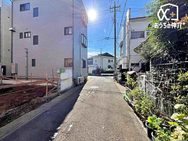 nOώʐ^ 痣ꂽAÂŐS炮ZBƂԂ߂ɂ҂̃P[VłB