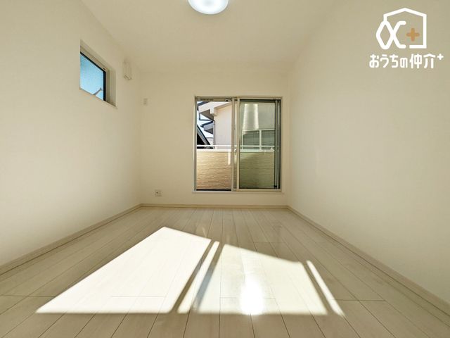 ̑ Qʍ̌Ŗ邢BqAd̃Xy[XɂœKłB