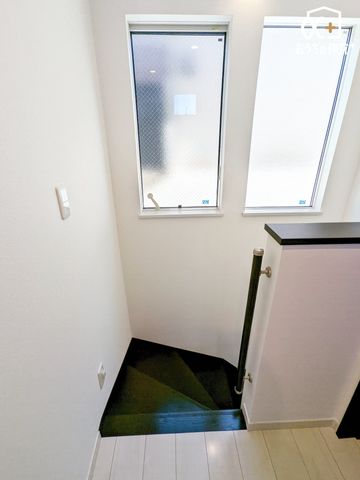 ̑ 薾邭A肷tňSȊKiłBȂqlSď~\łB