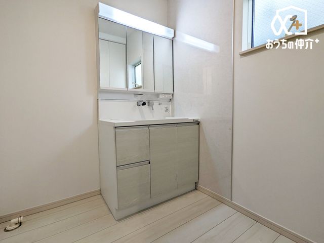 ʑEʏ LXƂʃXy[XŁAZ̎xxX[YłI