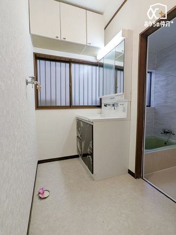 ʑEʏ [͂̂ʁ󁕒E߃Xy[XłBƂ̂ԂłĈւ炭炭łB