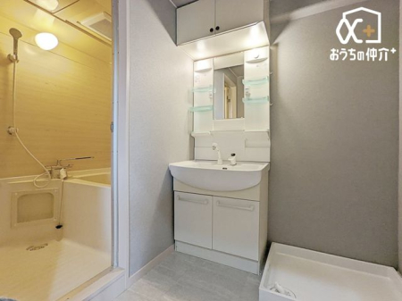 ʑEʏ Vv[hbT[tʑŁAZ̎xxX[YłI