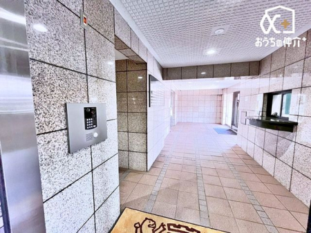 GgX GgX|̍s͂ꂢȃGgXłB