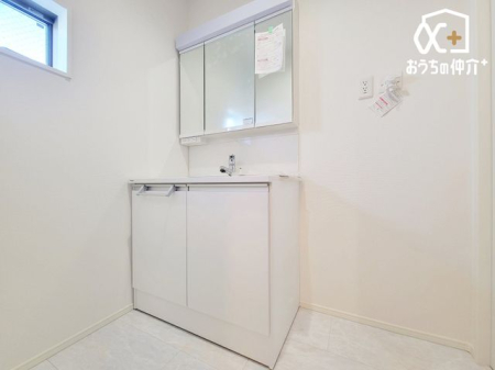 ʑEʏ LXƂʃXy[XŁAZ̎xxX[YłI