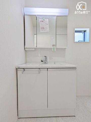 ʑEʏ ̂ʏ́AVvłȂ@\IȃfUCBL߂̃Xy[XmۂĂA̐gxx₨ꂪX[Yɍs܂B