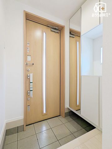  pt̃V[Y{bNXŁAC⏬[ȂAoȎSg`FbNX[YɁBւXbLA̐gxxKɂȂ܂B