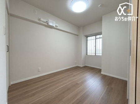 �q������ -