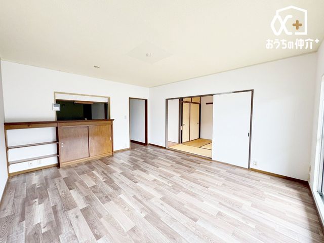 rO Ƒ݂Ȃu₩Ɍ₩ɉ߂悤ɁAD荞񂾃rO_CjOB㎿ȉɕ܂AKŉ₩ȃvCx[gԂłB