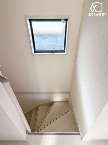 ̑ 薾邭A肷tňSȊKiłB