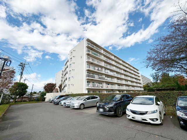 nOώʐ^ ՐÂȏZnŎqĉƑɃsb^B̂UKȗ΂Ɍb܂ꂽGAŁARɕ܂ꂽ₩ȕ炵邽߂́AƂ肠ZĂ܂B