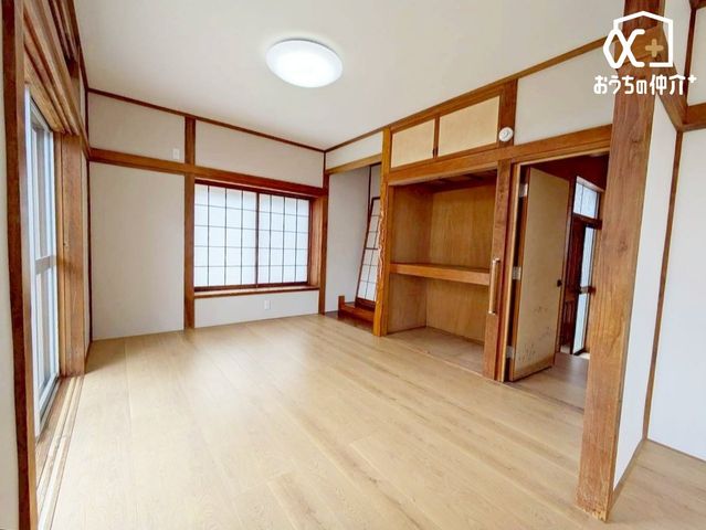 ���r���O ���邢�����������ރ��r���O