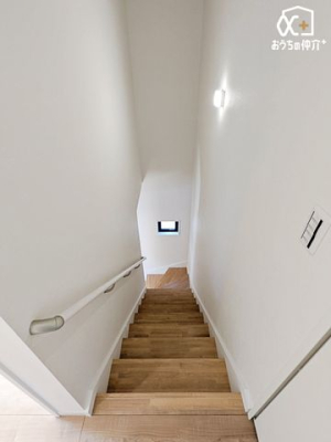 ̑ 邭A肷tňSȊKiłB