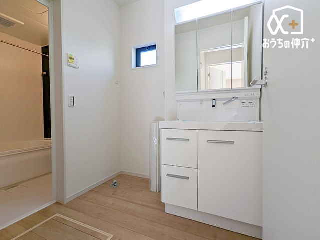 ʑEʏ ̂ʁ󁕒E߃Xy[XłBƂ̂ԂłĈւ炭炭łB