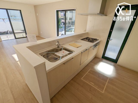 Lb` Lb`̓rOŜnԎłBqlVԗlqȂ̂_CjOe[uŊwK邨qlɂƃAhoCXł݌vłB