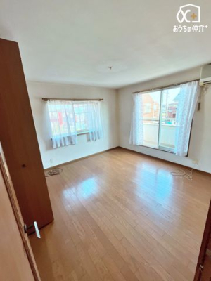 Q QƂĎgȂłBL߂̍Ǝ[BoRj[ɖʂAJՂȃvCx[gԂłB