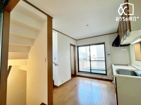  l_CjOLb`͊KiAgCANZXǂAoRj[ւڌKȃCAEgłB