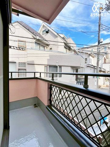 oRj[ ZX̉₩ȌƕoRj[B󕨂C悭AX̕炵ɐSn悳^ĂXy[XłB