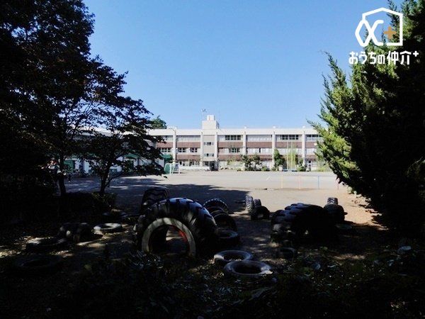 ���ӊ� �����s�������攪���w�Z �k��14���B�y�ʊw�@���z������4���ځA������1�E3���ڂ̈ꕔ�A2���ځ`5���ځA����5�`6���ڂ̈ꕔ�A���h1���� 1090m