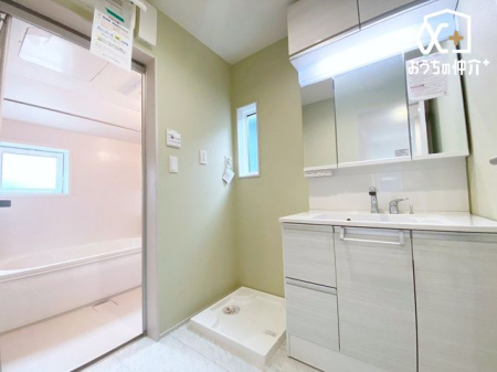 ʑEʏ V[tŁAyɂł܂BQȒPɔG炷Ƃł̂ŁAwAZbgX[YI܂Az[XLт̂ŁAʃ{Ê|ȒPɁB