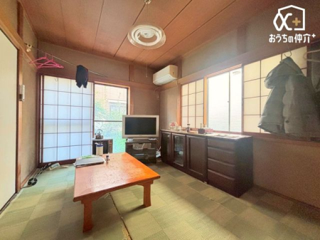 rO `Living`͋C̘a^Cv_CjOB