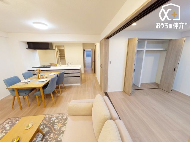 ���r���O -