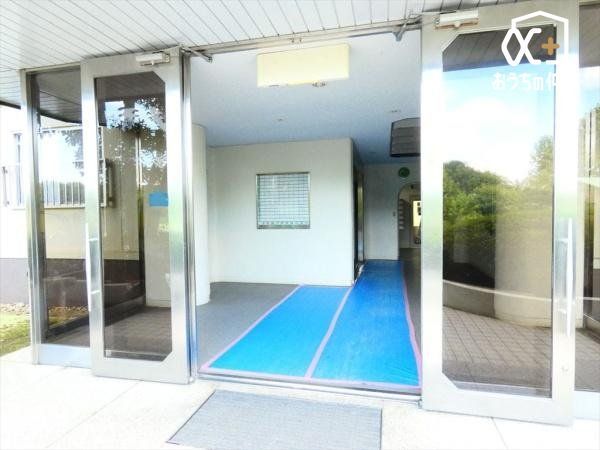 �G���g�����X �ʕ��E�̌��ɂ��D��A�S�n�悢���ƕ������ӂ�Ă��܂�