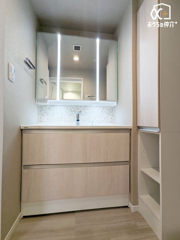 ʑEʏ Oʋ^Cv̐ʉϑłBOʋ^Cv̐ʉϑ͎g肪ǂAׂ[ł܂B[XbLЕtʏłB