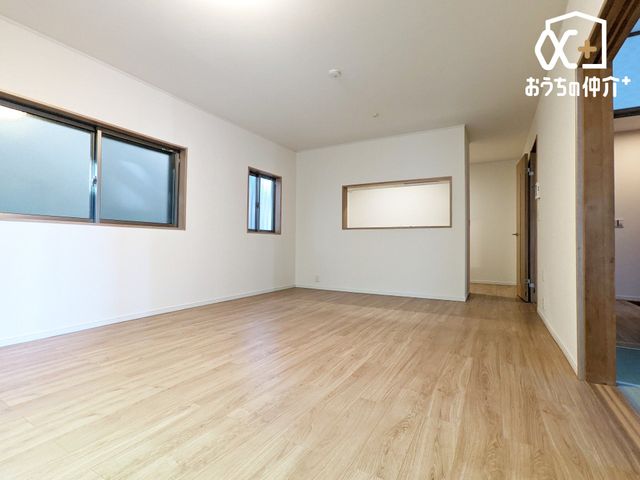 ���r���O �`Living�`�����݂̂���i�`�������e�C�X�g��LDK�B�̂�т肭�낮�\�t�@�₨�H�����y���ރ_�C�j���O�Z�b�g��u���Ă��������͂���܂���B